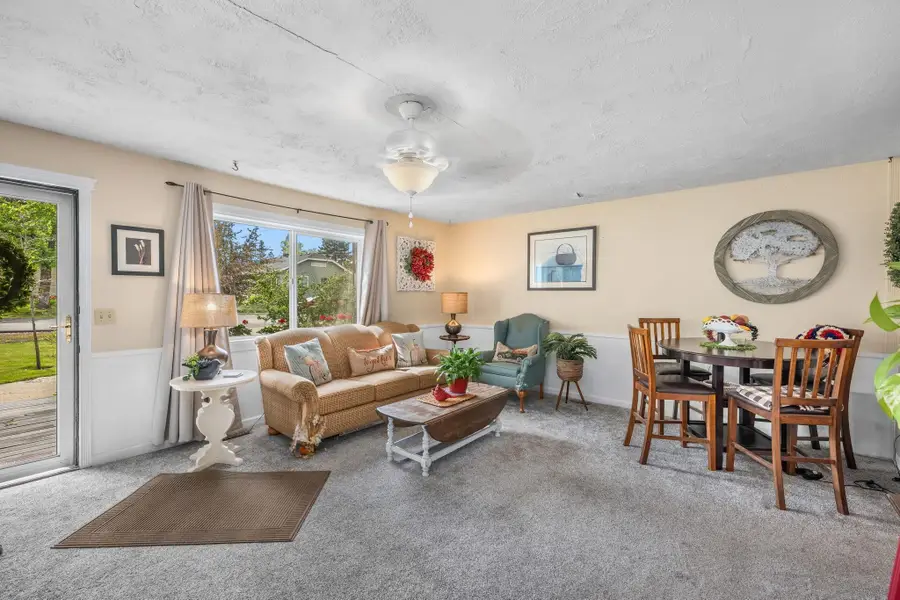 117 S Weaver St, Rockford, WA 99030 - #3