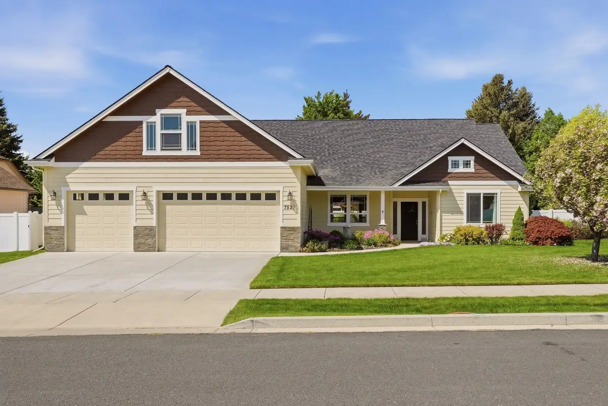 7521 N E St, Spokane, WA 99208 - #1