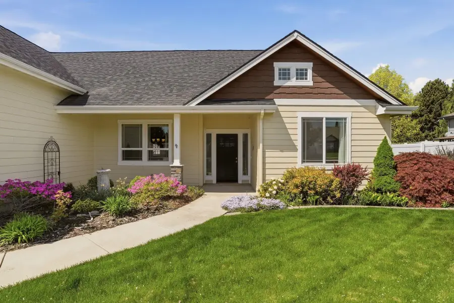 7521 N E St, Spokane, WA 99208 - #2