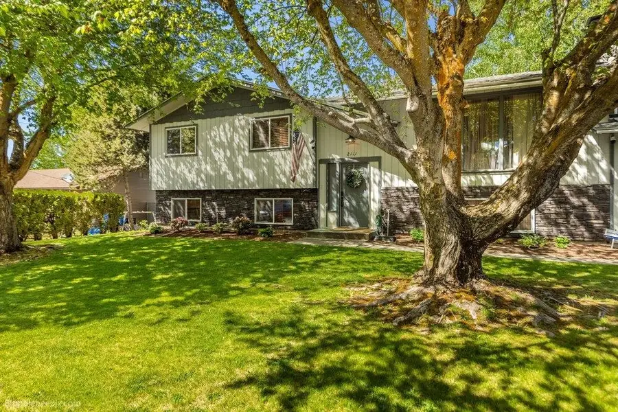 2111 E 63 Ave, Spokane, WA 99223 - #3