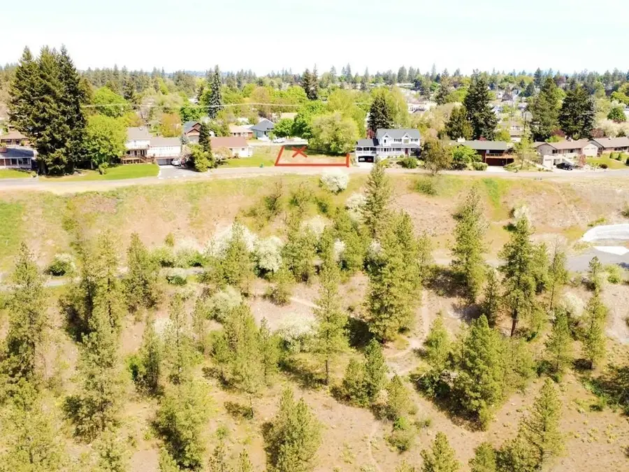 2724 W Riverview Ave, Spokane, WA 99205 - #2