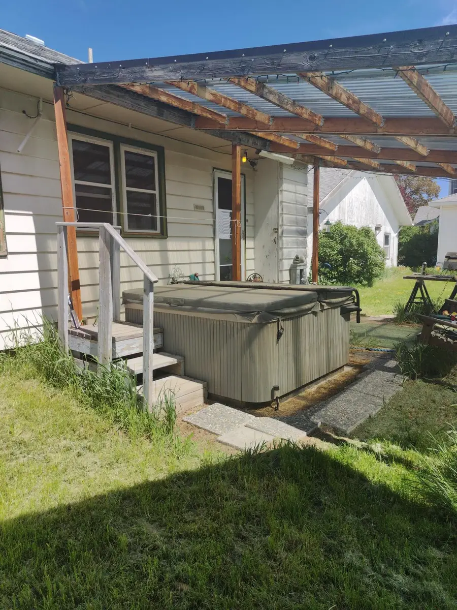 711 Washington St, Davenport, WA 99122 - #2