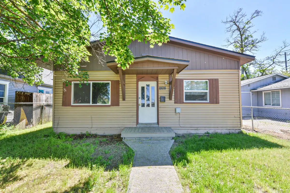 1808 E 4th Ave, Spokane, WA 99202 - #1