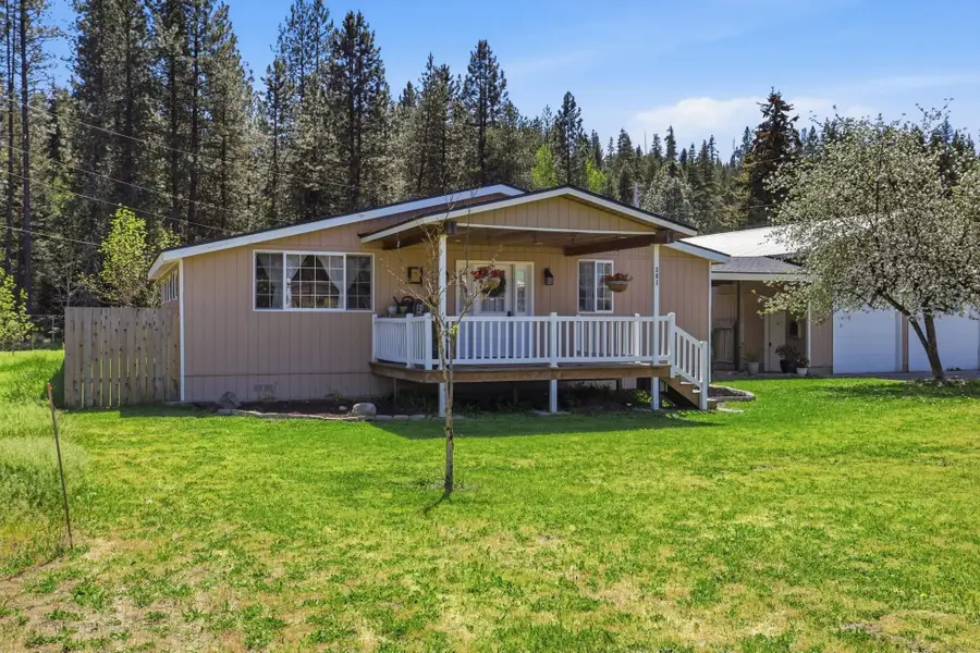 301 W 8th St, Newport, WA 99156 - #2