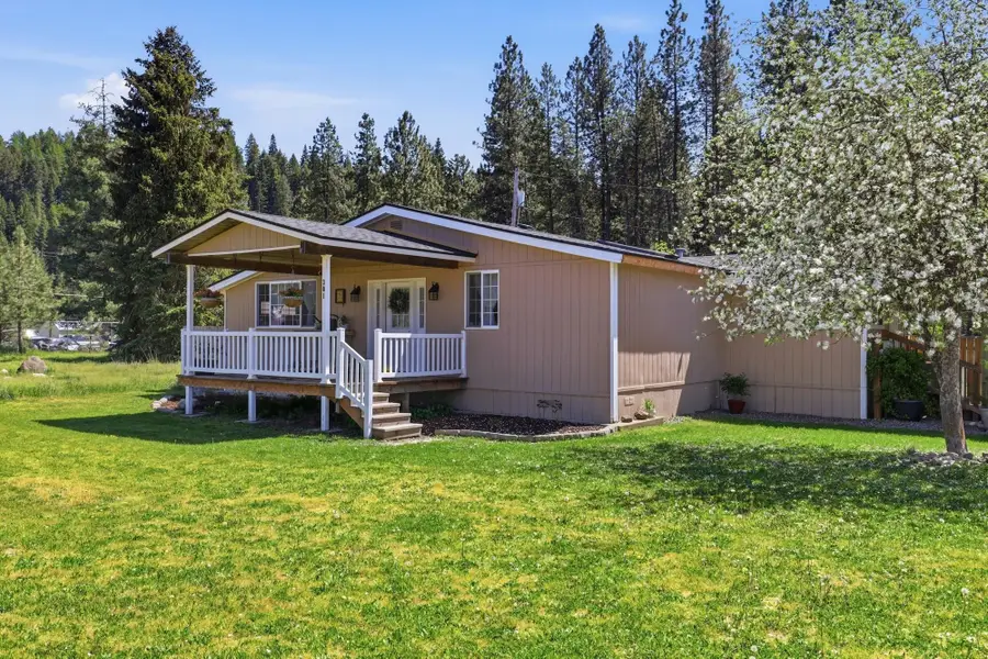 301 W 8th St, Newport, WA 99156 - #3