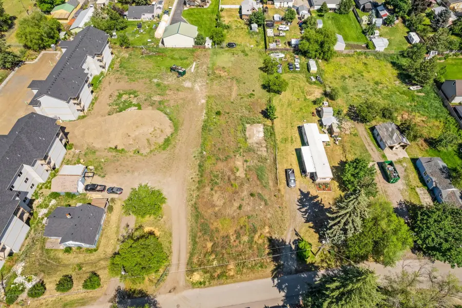 515 S Mckinnon Rd, Spokane Valley, WA 99212 - #3