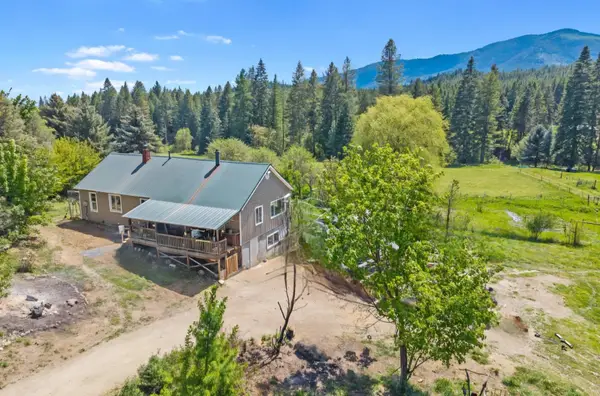 2083 Marble Valley Basin Rd Rd, Addy, WA 99101