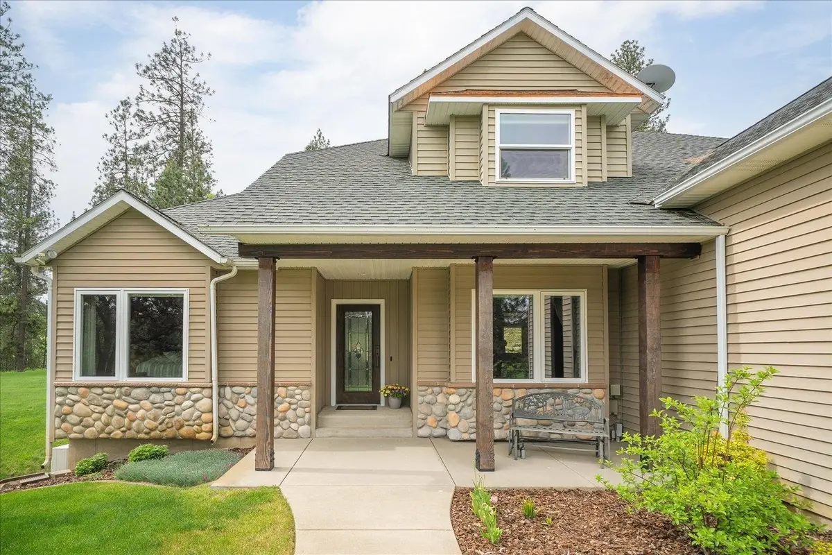 12421 E Mt Spokane Park Dr, Mead, WA 99021 - #1