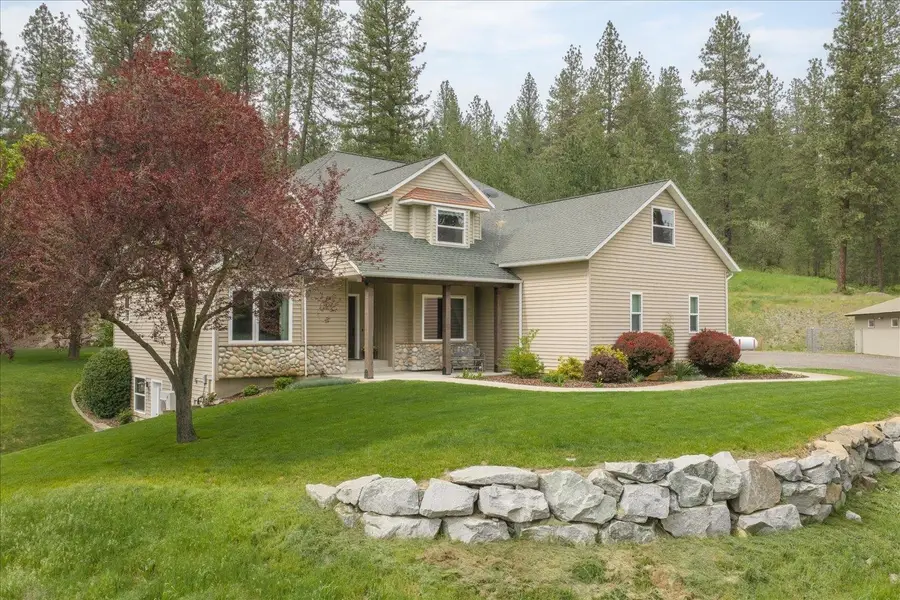 12421 E Mt Spokane Park Dr, Mead, WA 99021 - #2