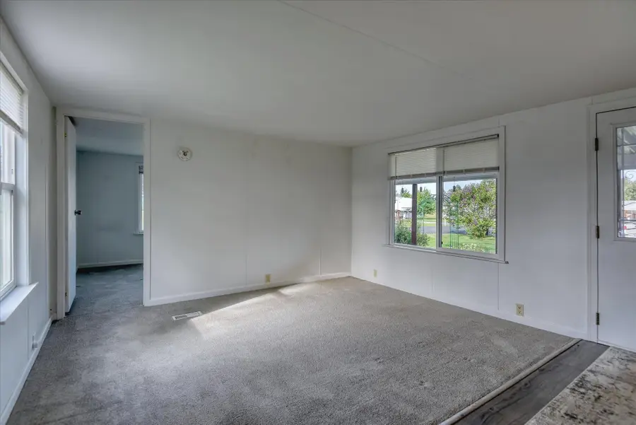 35717 N Spotted Rd, Clayton, WA 99110 - #3
