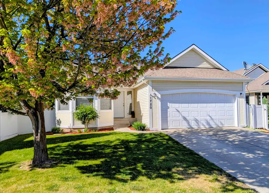 1720 W Briar Ln, Spokane, WA 99208 - #3