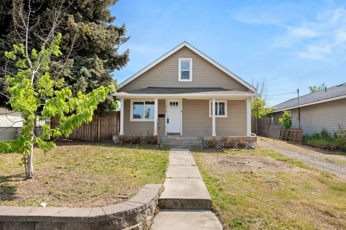1928 E Heroy Ave, Spokane, WA 99207 - #1