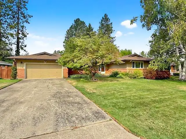 4222 S Madelia St, Spokane, WA 99203 - #1