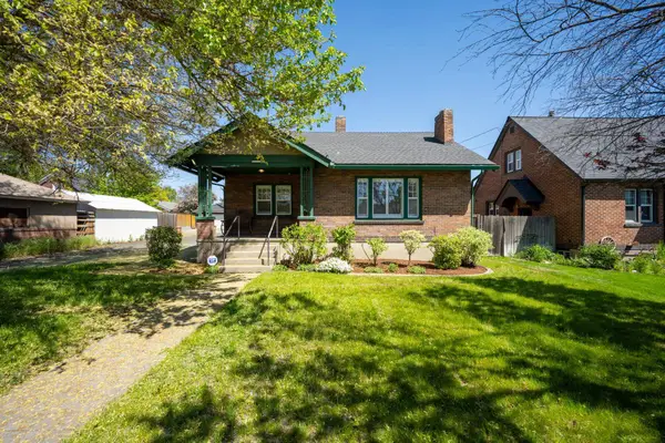 3408 N Lidgerwood St, Spokane, WA 99207