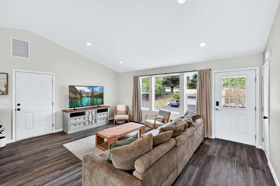 817 Park St, Davenport, WA 99122 - #3