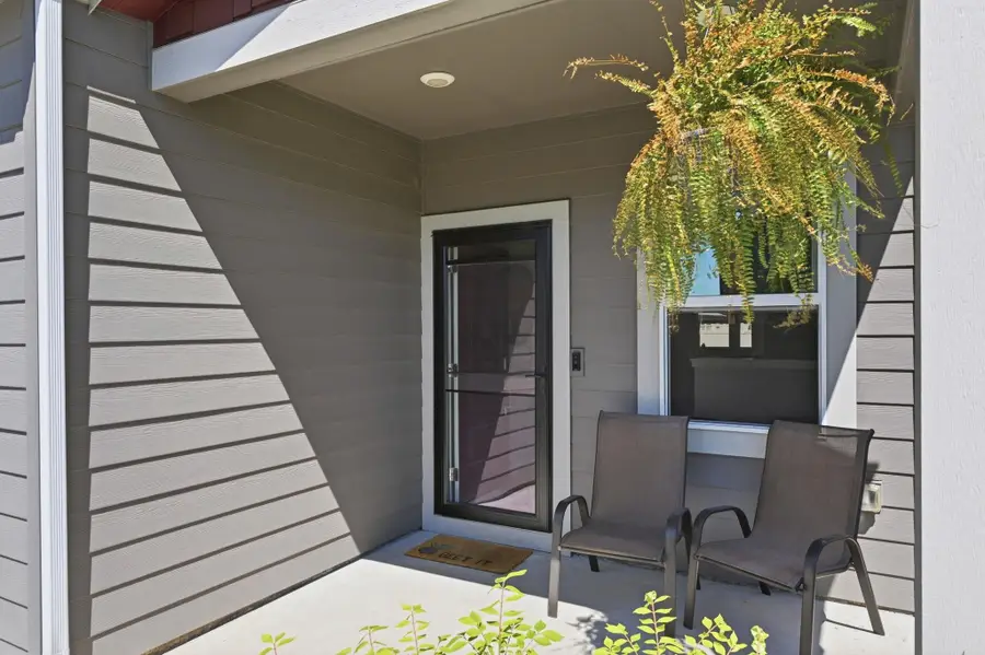 5816 W Georgetown Ln, Spokane, WA 99208 - #2