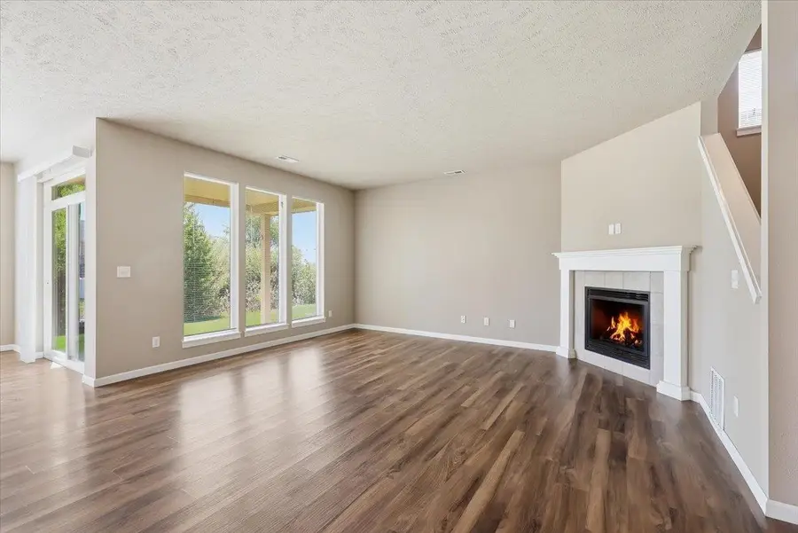 8412 N Summerhill Ln, Spokane, WA 99208 - #3