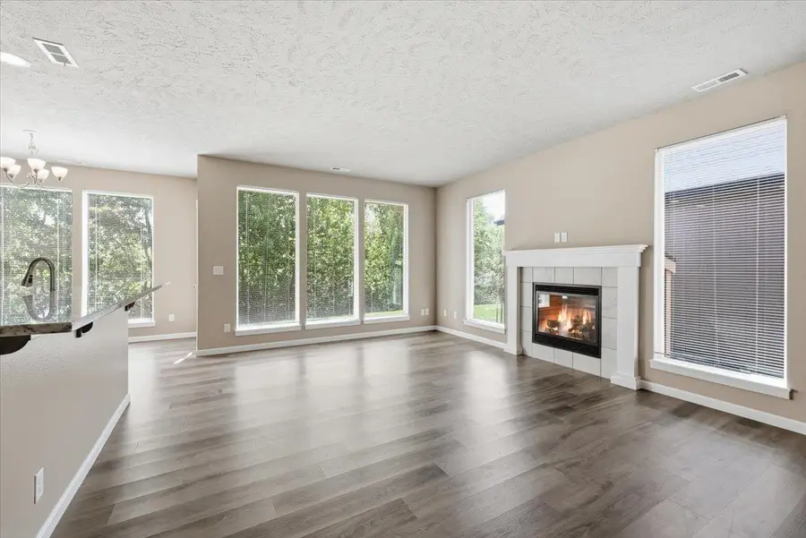 8504 N Summerhill Ln, Spokane, WA 99208 - #3