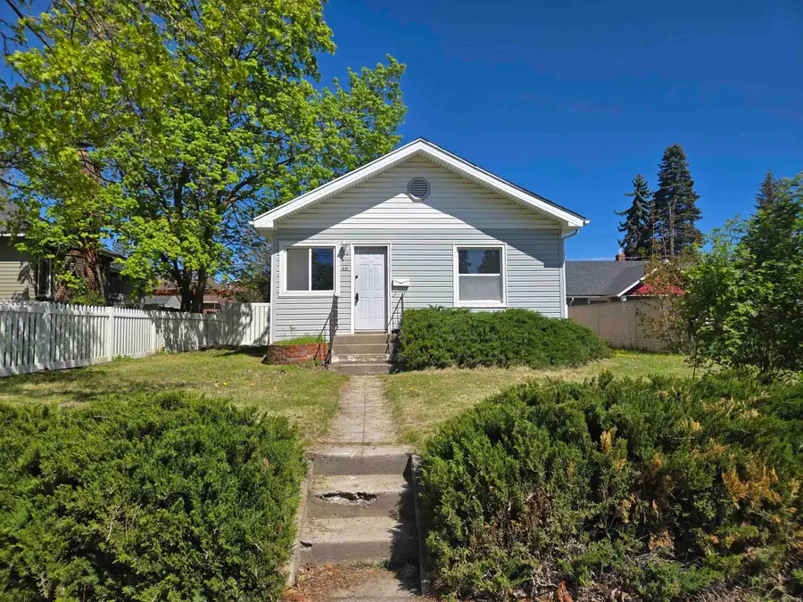 811 E 38th Ave, Spokane, WA 99203 - #2
