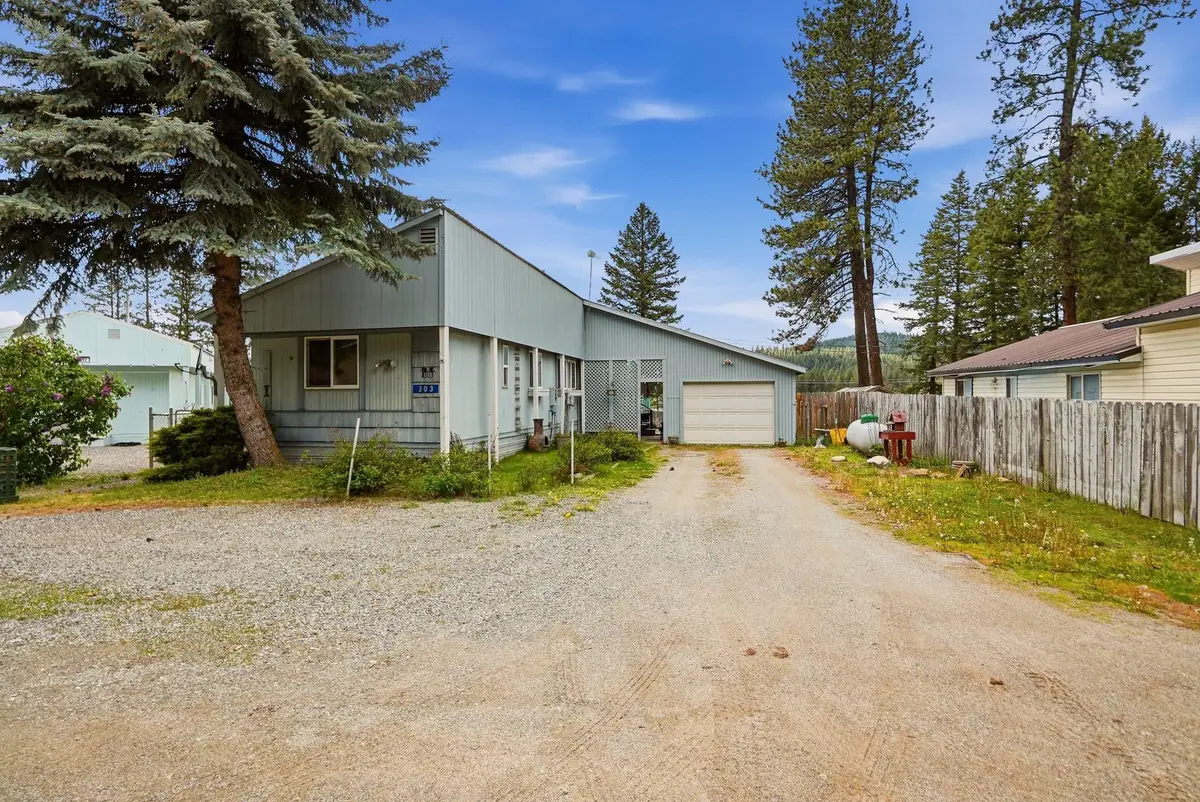 303 Woodard Ave, Newport, WA 99156 - #1