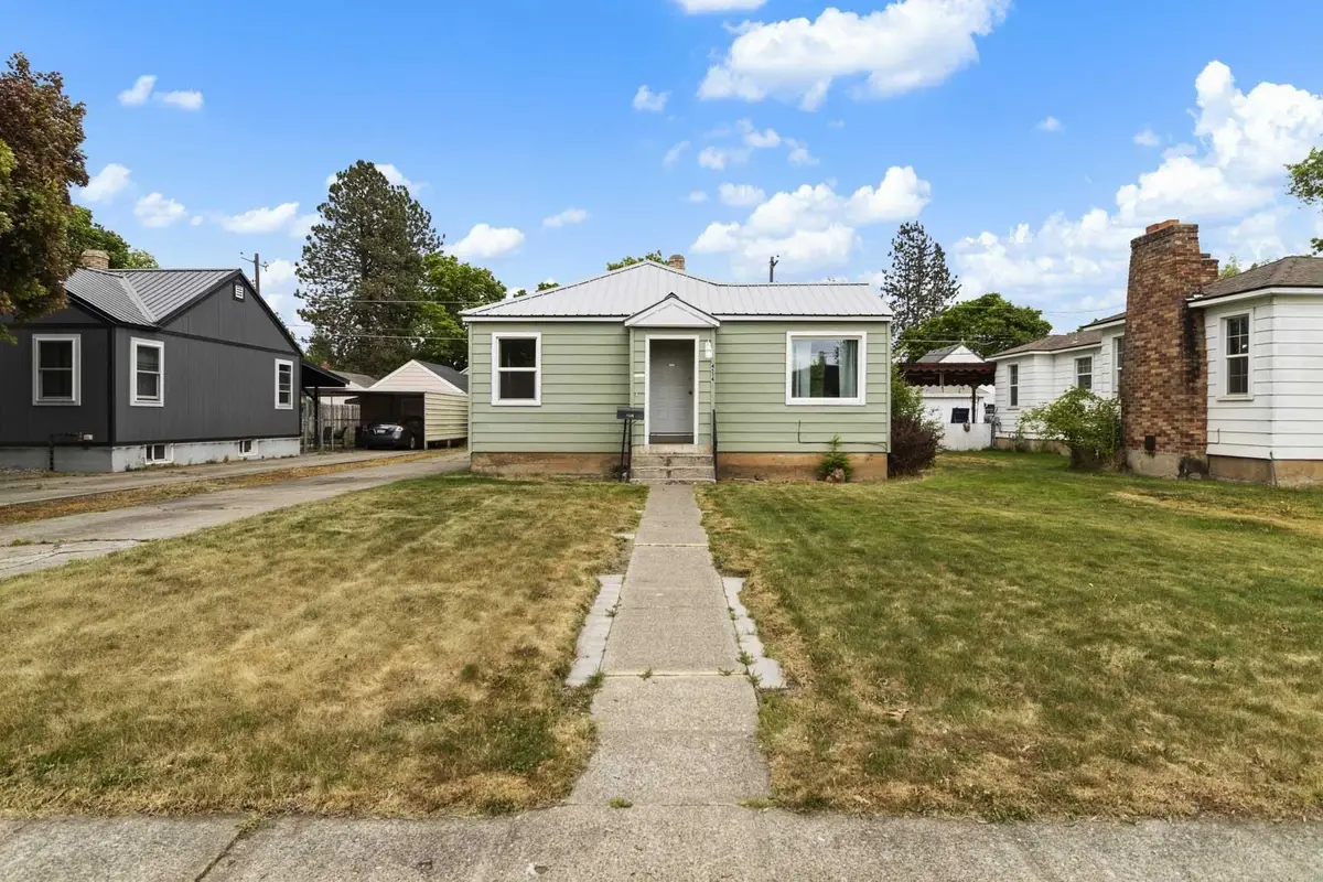 4514 N Cedar St, Spokane, WA 99205 - #1