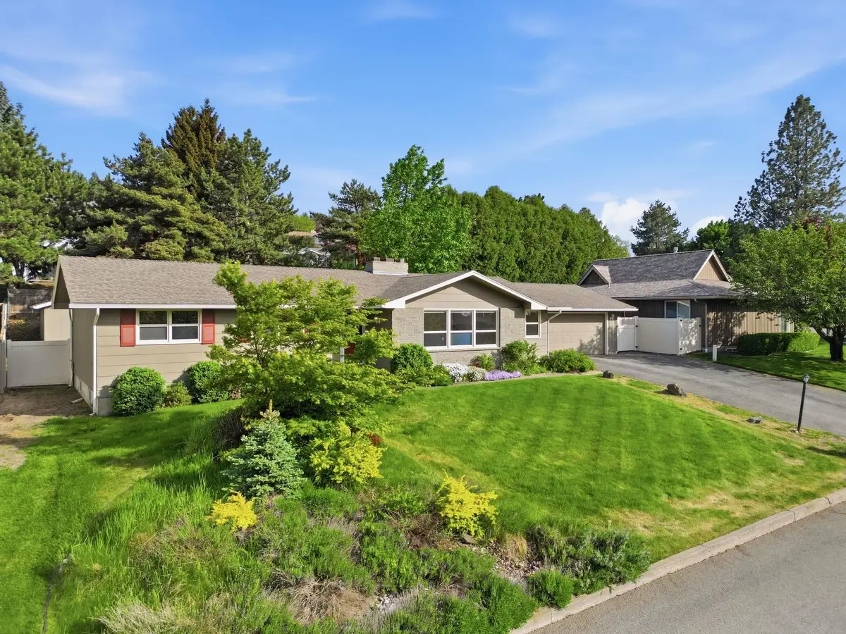 5207 S Dearborn Dr, Spokane, WA 99223 - #1