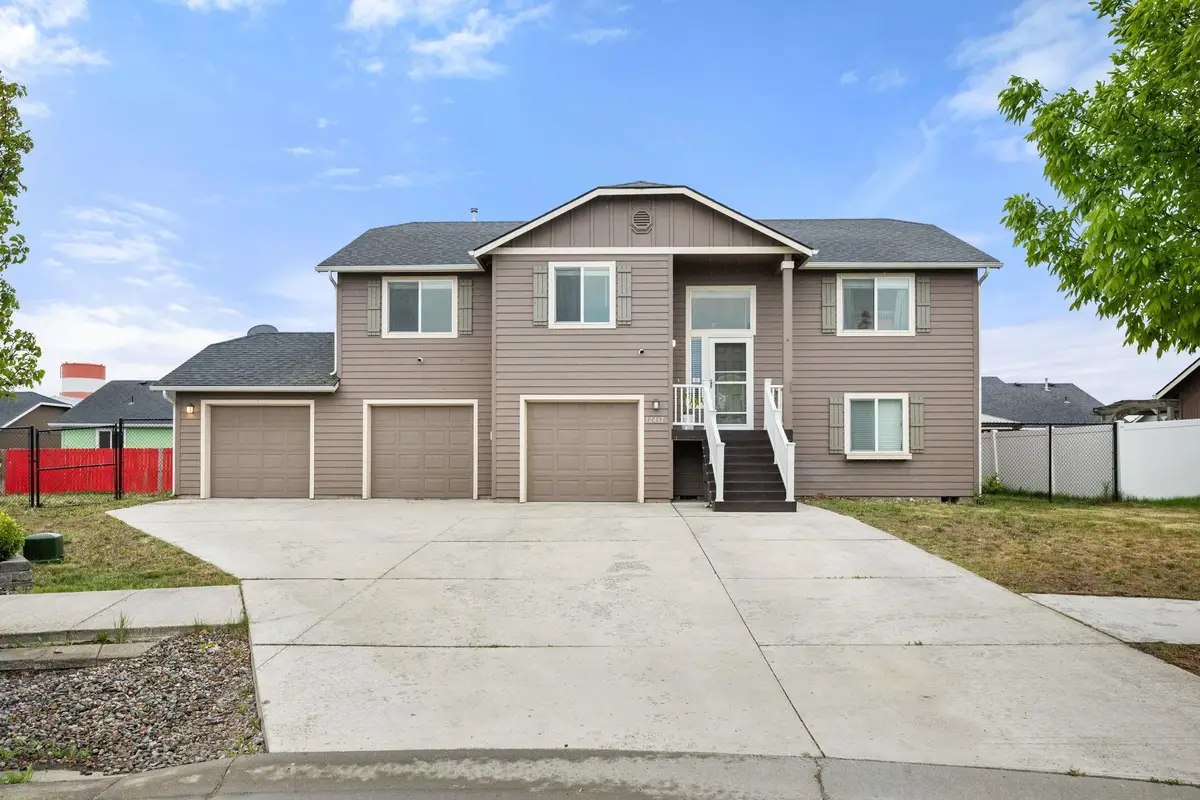 12417 W Pacific Ct, Airway Heights, WA 99001 - #1