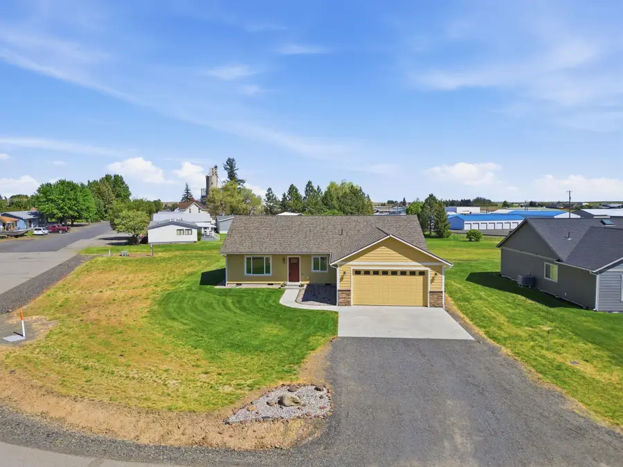 1415 Jefferson St, Davenport, WA 99122 - #2