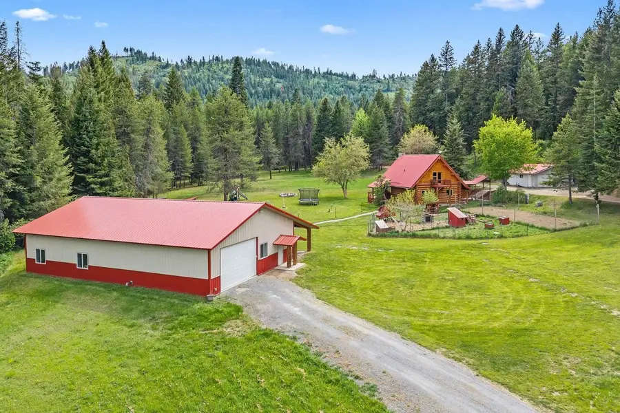 2111 H Dry Creek Rd, Chewelah, WA 99109 - #2