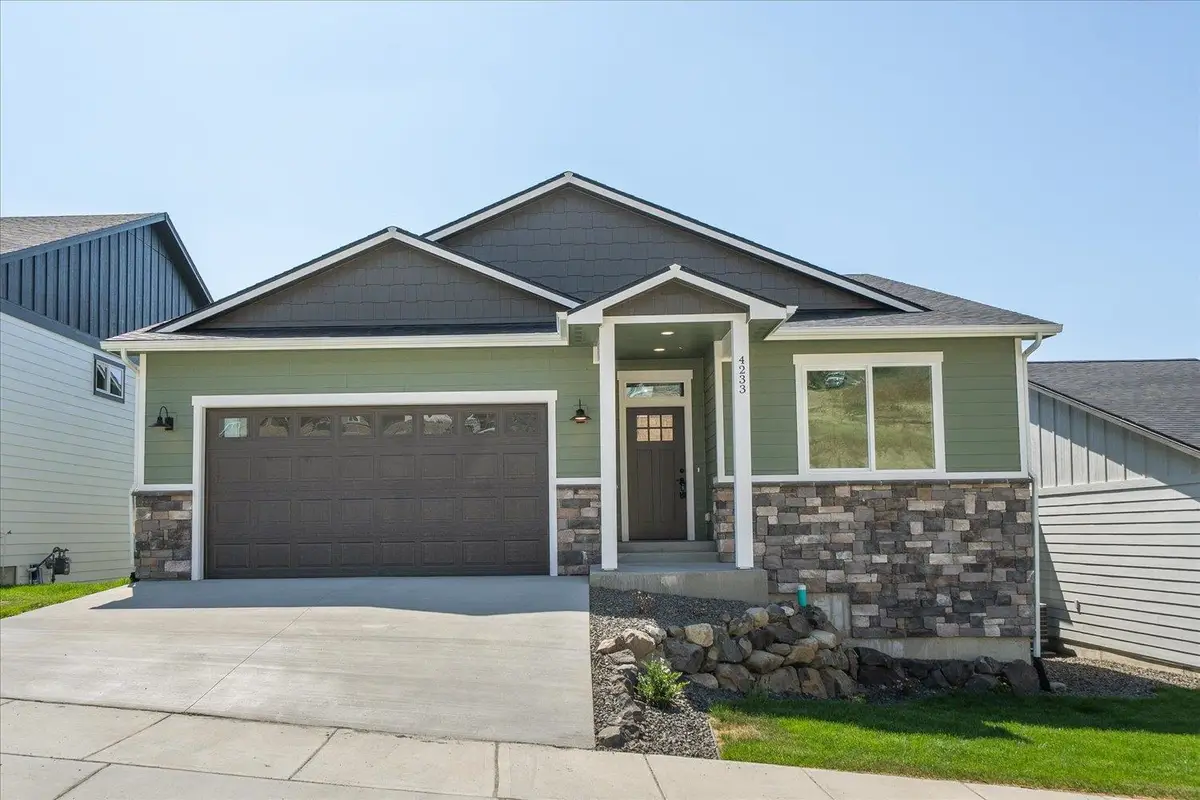 4233 W Tolliver Ct, Spokane, WA 99208 - #1