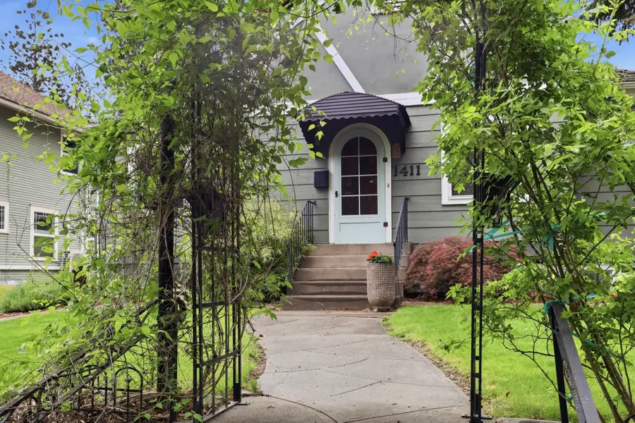 1411 S Maple St, Spokane, WA 99203 - #2