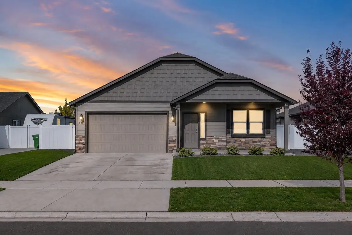 220 S Lawson St, Airway Heights, WA 99001 - #1