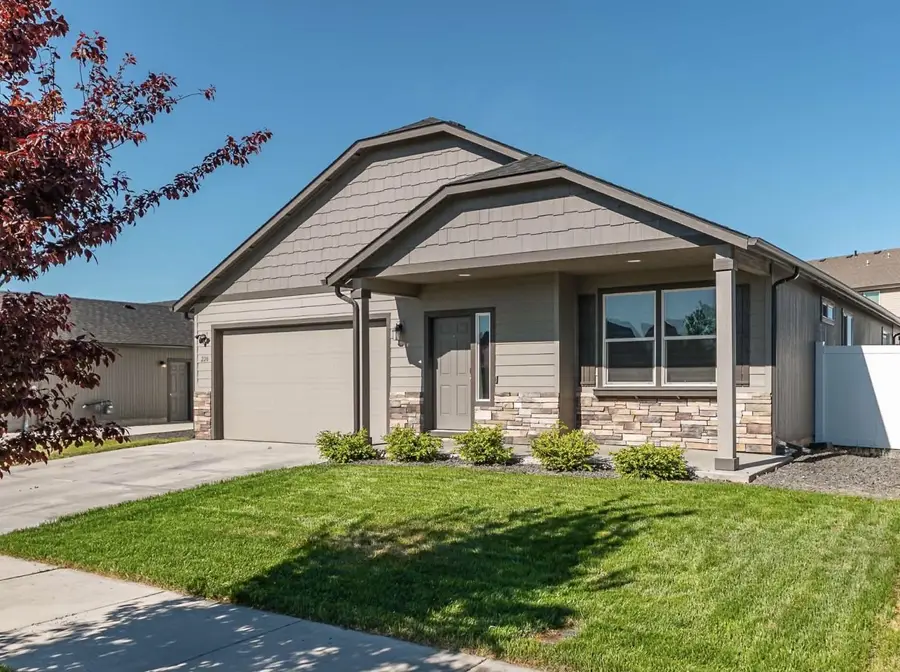 220 S Lawson St, Airway Heights, WA 99001 - #2