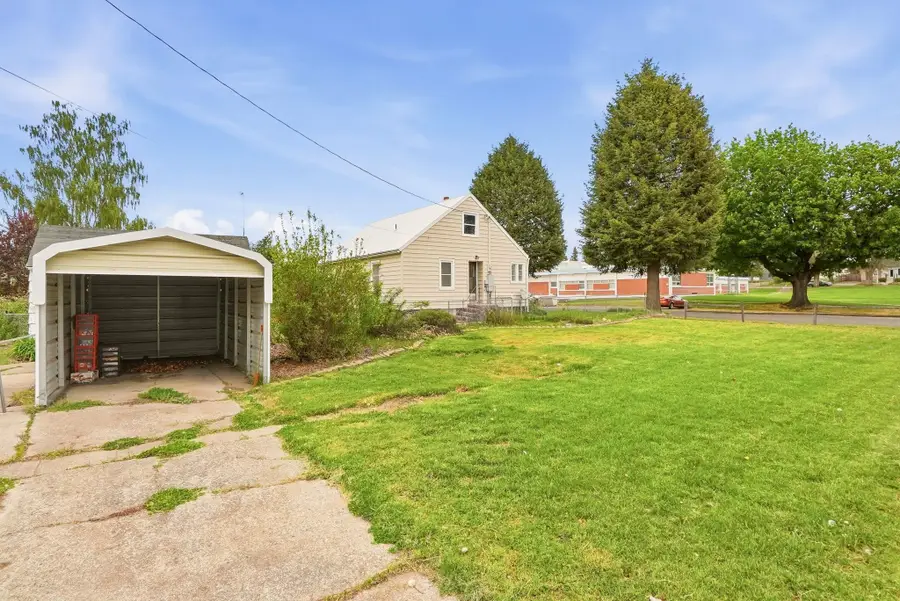 103 N Leslie St, Tekoa, WA 99033 - #3