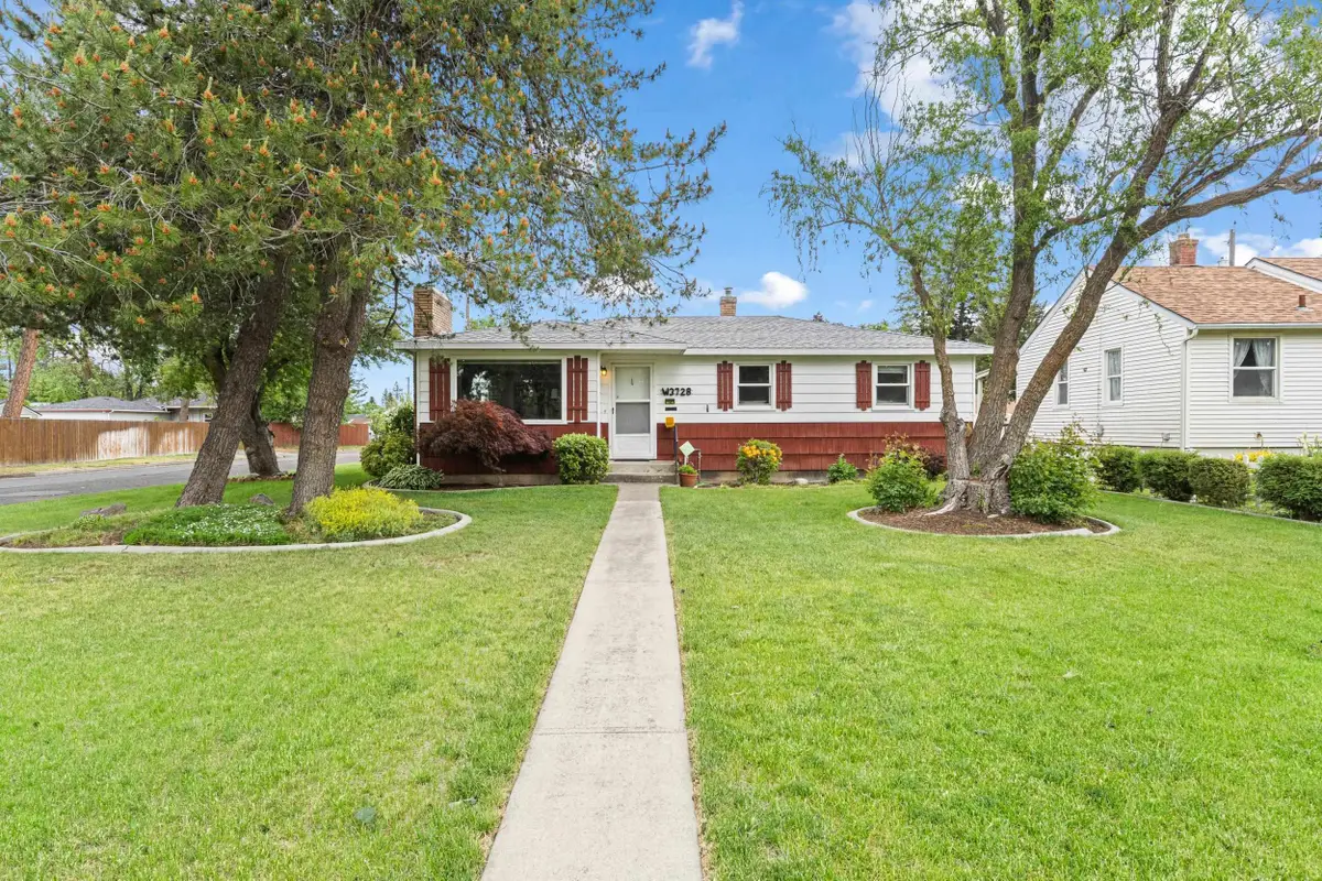 3728 W Rockwell Ave, Spokane, WA 99205 - #1