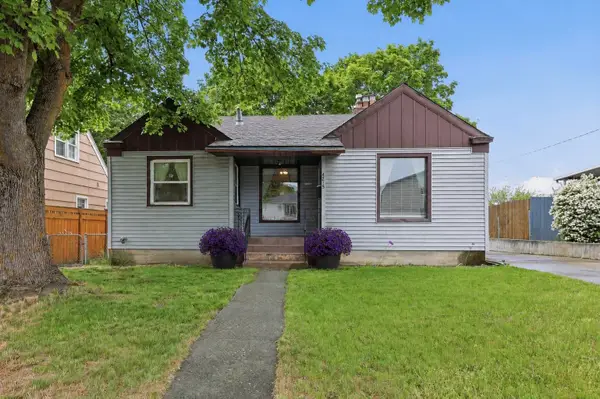 4215 N Maple St, Spokane, WA 99205