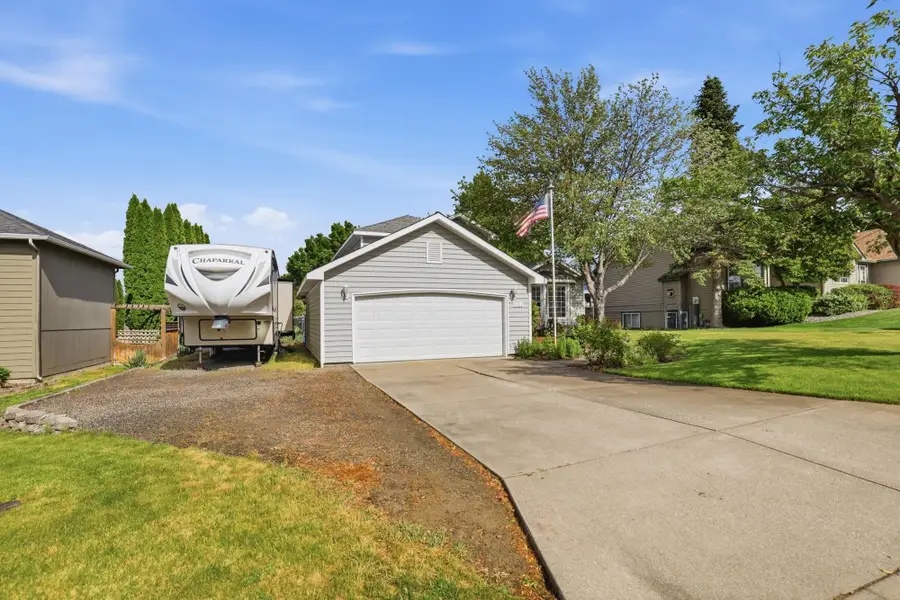 1221 S Bannen Rd, Veradale, WA 99037 - #3