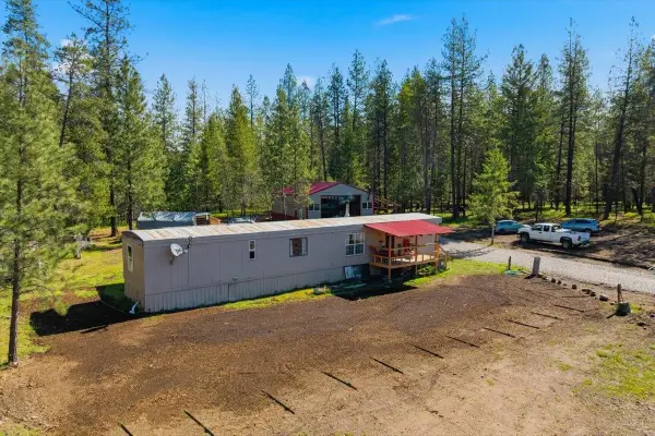 3858 C Agar Rd, Loon Lake, WA 99148