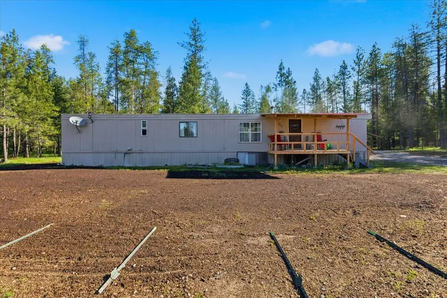 3858 C Agar Rd, Loon Lake, WA 99148 - #2
