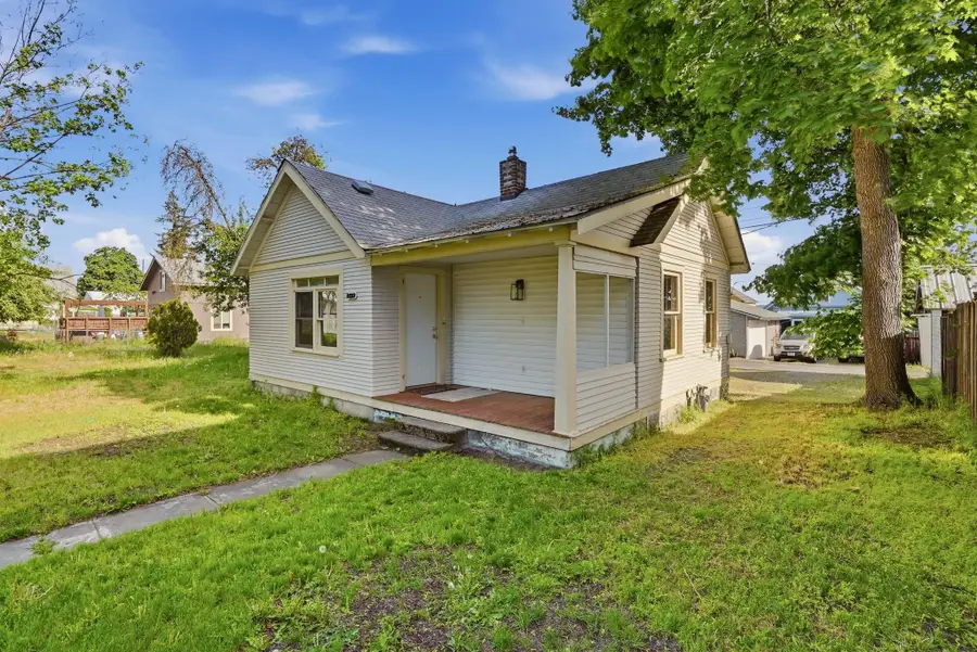 1133 W. Gordon Ave, Spokane, WA 99205 - #2