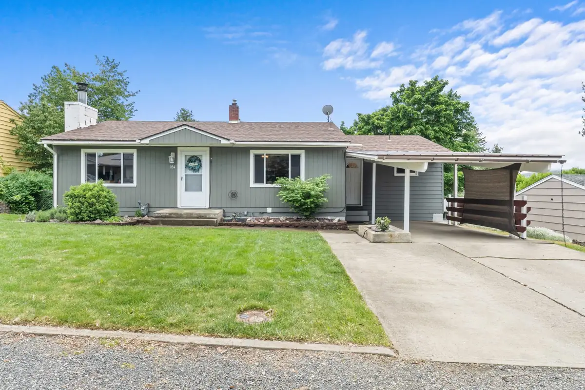 934 E Forest Ave, Colville, WA 99114 - #1