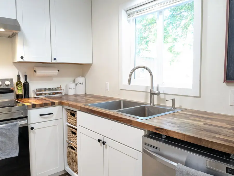 214 E C St, Deer Park, WA 99006 - #3