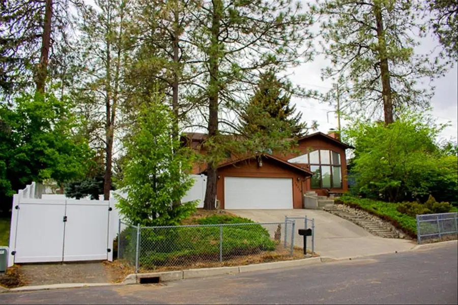 13319 N Emilee Ct, Mead, WA 99021 - #2