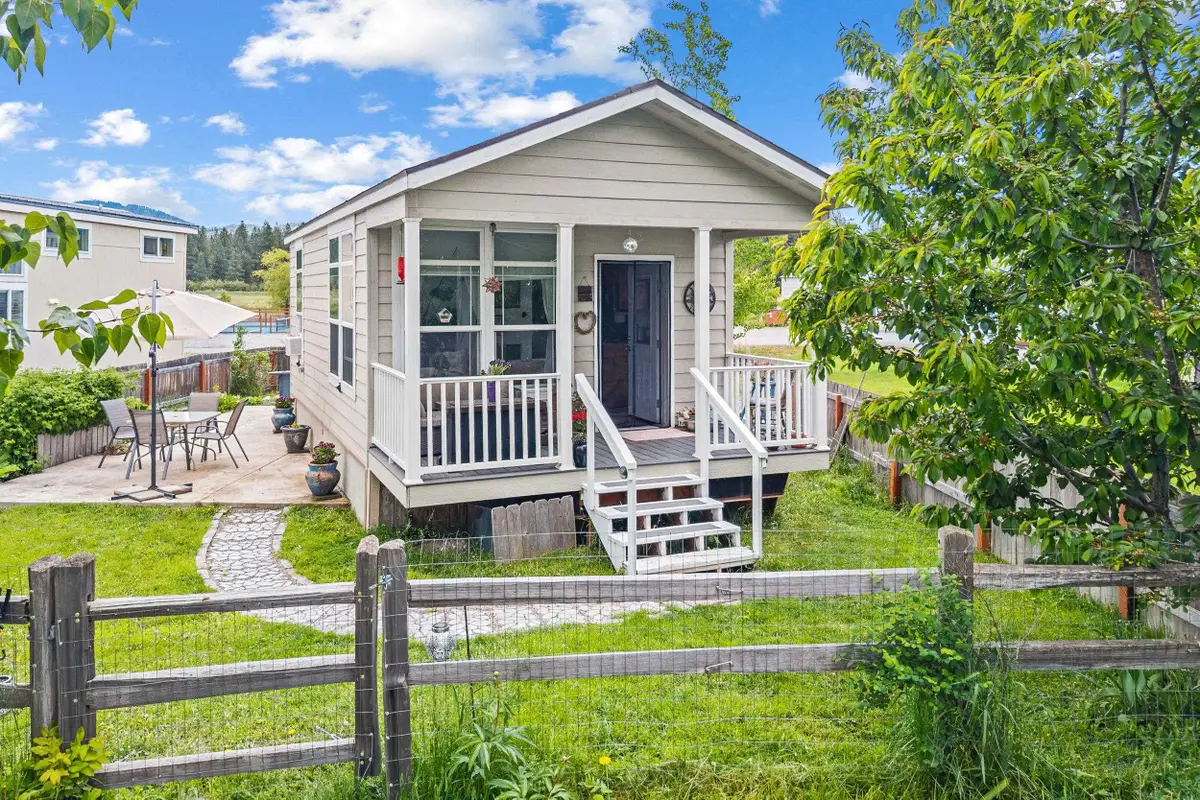 287 Guinevere Dr, Usk, WA 99180 - #1