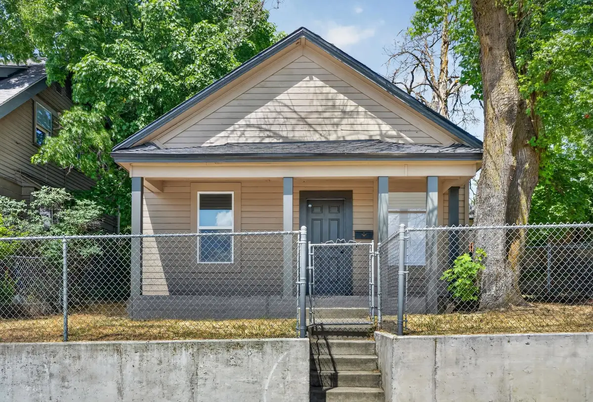 1608 W Maxwell Ave, Spokane, WA 99202 - #1
