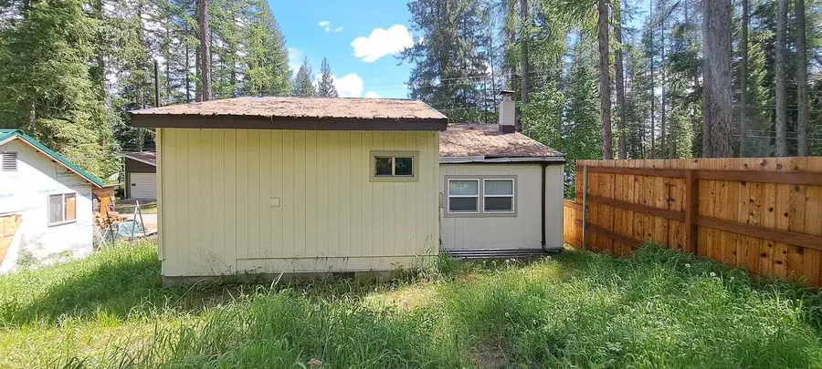 354 Davis Lake Rd, Usk, WA 99180 - #2