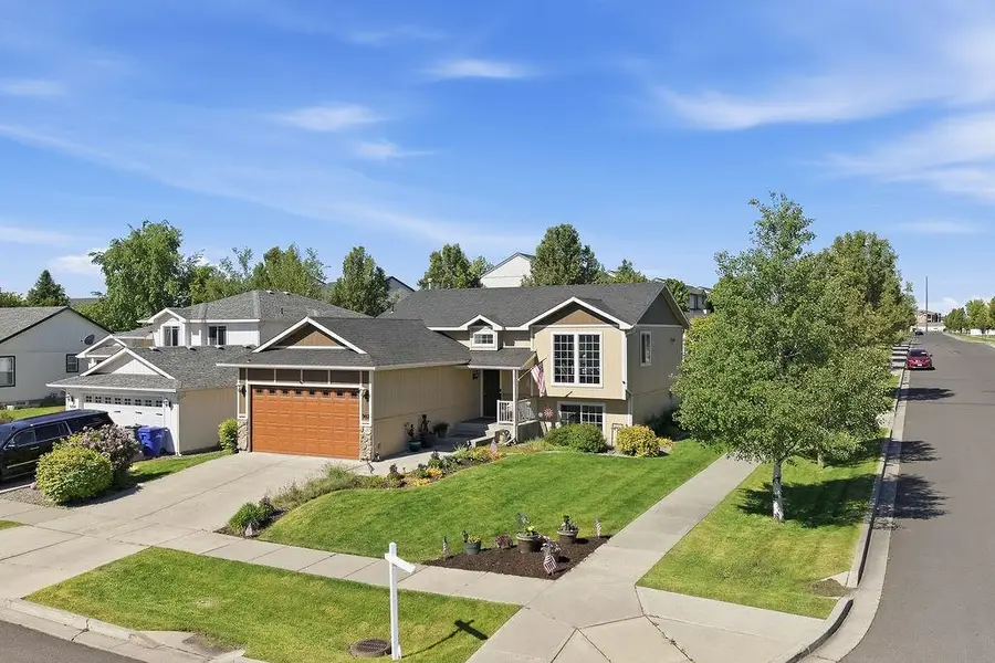 902 S Salish St, Airway Heights, WA 99224 - #2