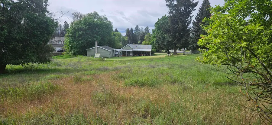 612 W Ivanhoe Rd, Spokane, WA 99218 - #3
