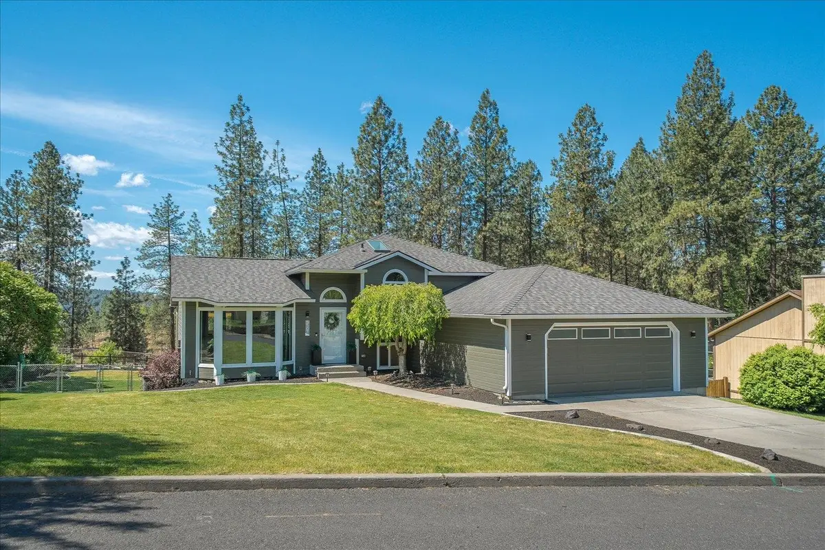 5507 W Pacific Park Dr, Spokane, WA 99208 - #1