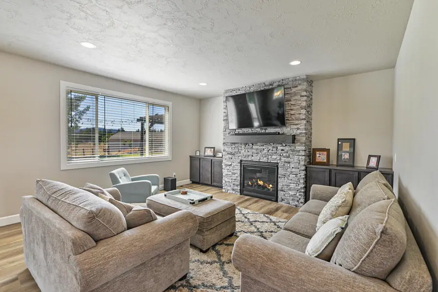 2648 S Fairmont Estates Dr, Greenacres, WA 99016 - #3